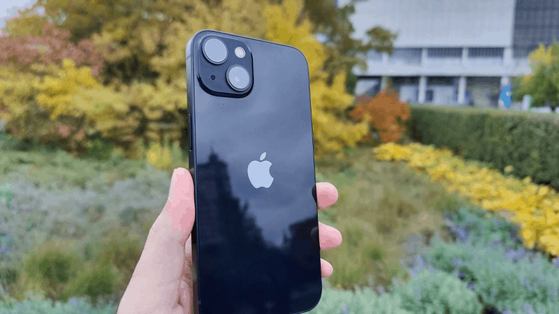 Дефицит iPhone и других устройств в России ощущается все сильнее