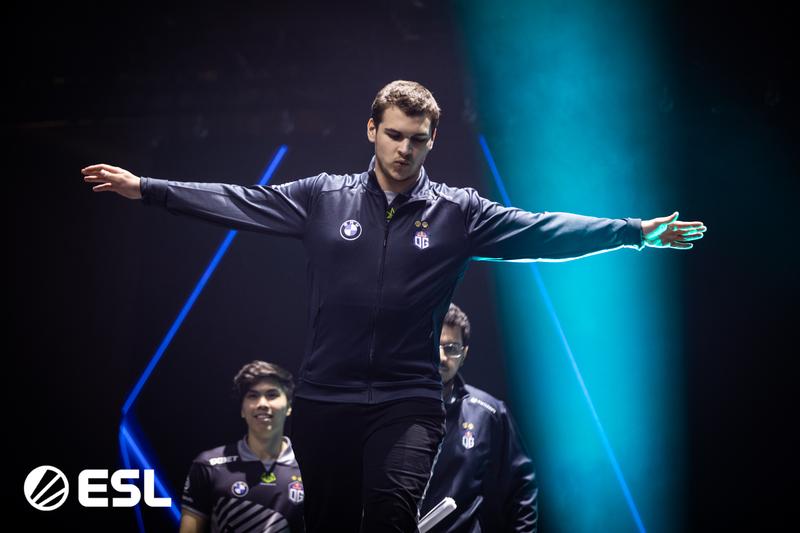 ESL Pro Tour продлевает свое волшебство: Dota 2 сражения продолжаются в 2024!