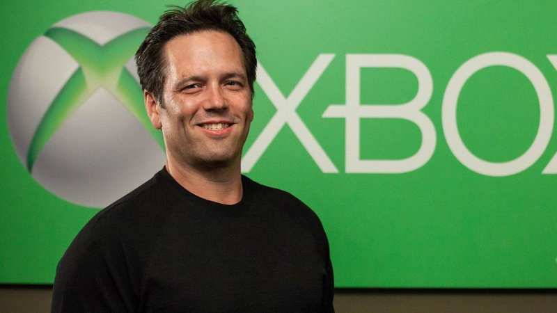 Фил Спенсер прокомментировал положение портативной консоли Xbox